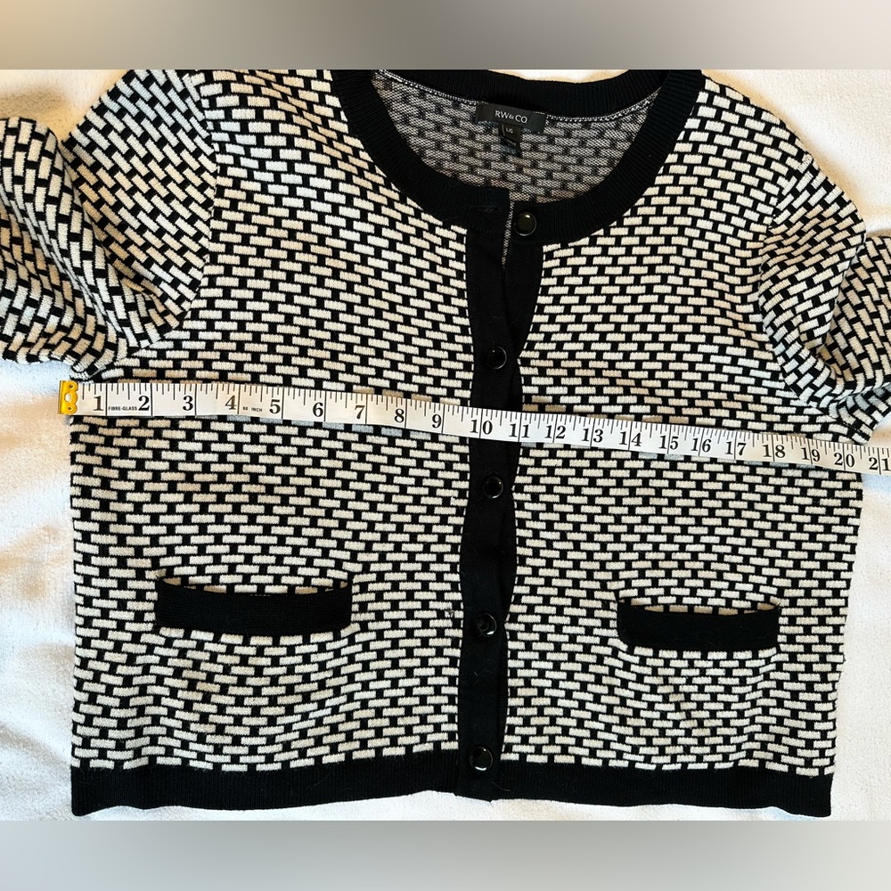 RW&Co cardigan - Picture 3 of 11